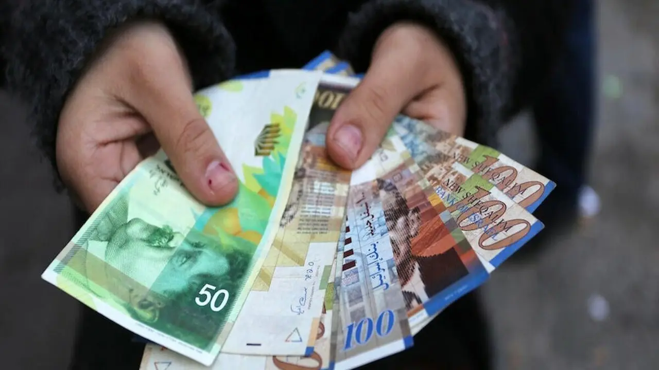 تذبذب ملحوظ في أسعار العملات مقابل الشيكل داخل أسواق فلسطين اليوم